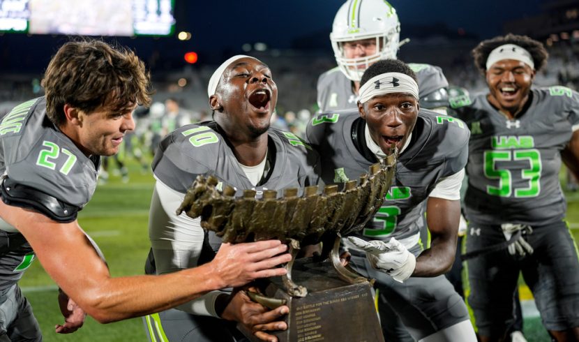 alabama uab football​